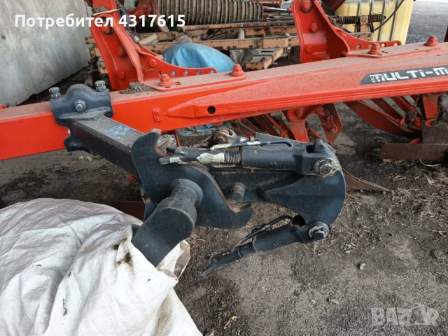 обръщателен плуг KUHN, снимка 2 - Селскостопанска техника - 53730789