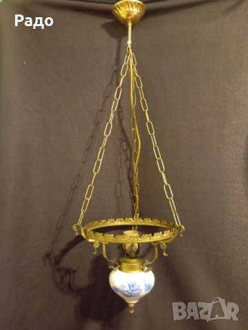 Красив старинен бароков полилей