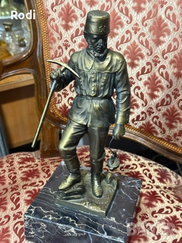 стара бронзова старуетка турски минъор