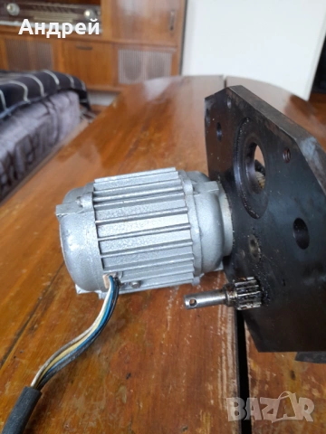 Стар електромотор Елпром, снимка 3 - Други ценни предмети - 54271712