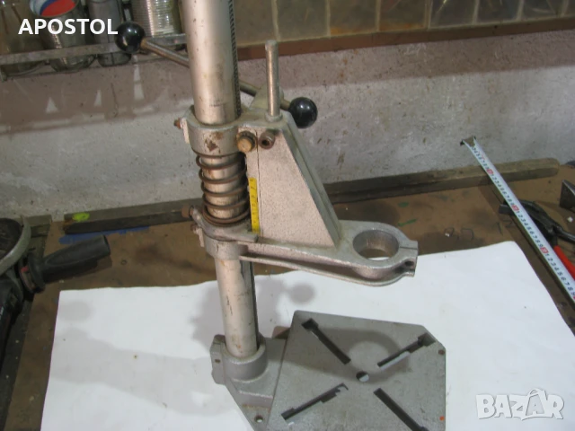 Стойка за бормашина