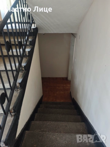 Къща в гр.Аксаково с РЗП 210 кв.м., снимка 2 - Къщи - 53922681