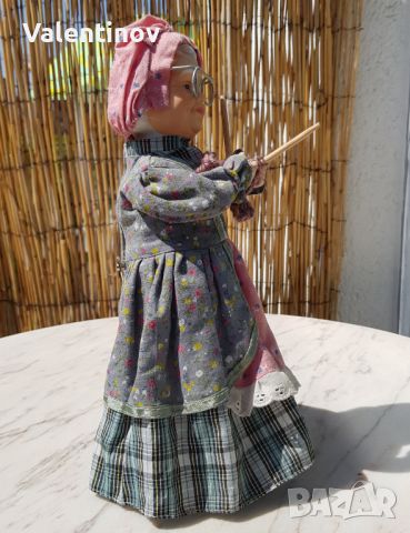 Старинна музикална кукла- баба, снимка 3 - Кукли - 45616786