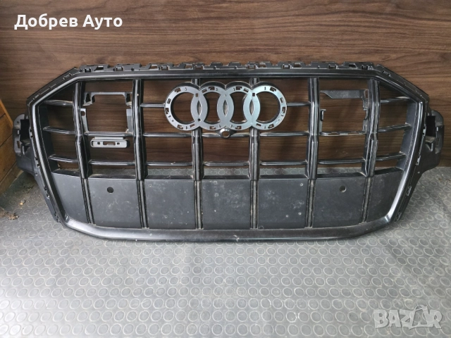 Продаваме оригинална решетка за Audi SQ7 2020г