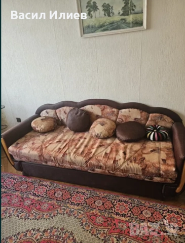 Продавам запазен диван