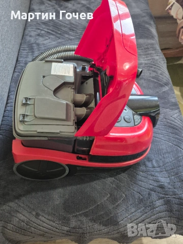 Прахосмукачка BOSCH PROANIMAL Серия 4, снимка 15 - Прахосмукачки - 53479644