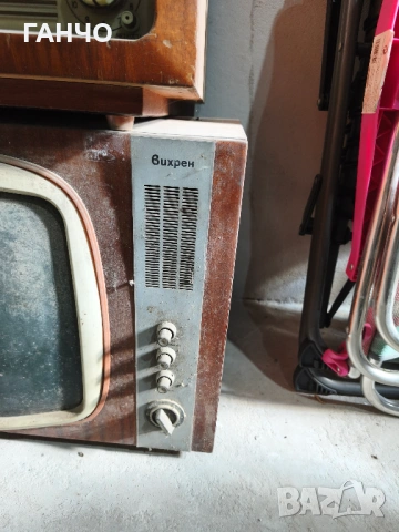 Ретро телевизор Вихен, снимка 2 - Антикварни и старинни предмети - 53621629