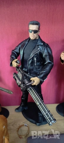 Премиум Екшън фигура на Арнолд Terminator800,30 см, снимка 7 - Колекции - 53680958
