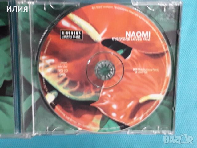 Naomi – 2002 - Everyone Loves You(World Club Music – ПРЗ CD5485)(Downtempo), снимка 5 - CD дискове - 45591859