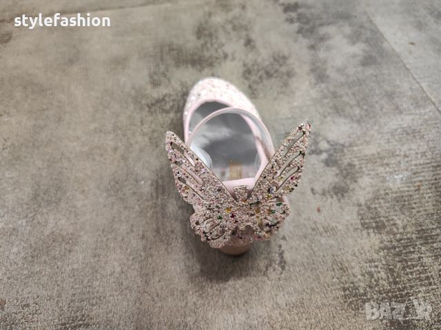 Детски елегантни обувки в розово с токче/пеперуда /К699, снимка 4 - Детски обувки - 45451172