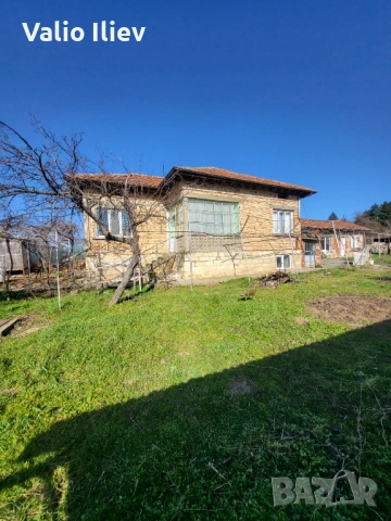 Продавам къща, снимка 3 - Къщи - 53842440