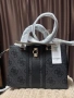 Нова оригинална чанта Guess, снимка 1