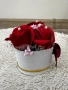 Сапунени рози за подарък - три червени рози, снимка 3