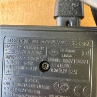 Оригинално зарядно за фотоапарат Sony BC-CSKA , снимка 5 - Батерии, зарядни - 45509804