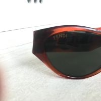 Дамски слънчеви очила FENDI, снимка 3 - Слънчеви и диоптрични очила - 45904262