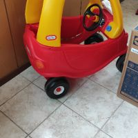 Детска количка Little Tikes, Cozy Coupe, Червена, снимка 2 - Коли, камиони, мотори, писти - 45697999