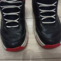 Air Jordan Max Aura 3 Leather 41, снимка 5 - Маратонки - 45724726