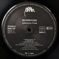 Scorpions – Lonesome Crow, снимка 4 - Грамофонни плочи - 45238960