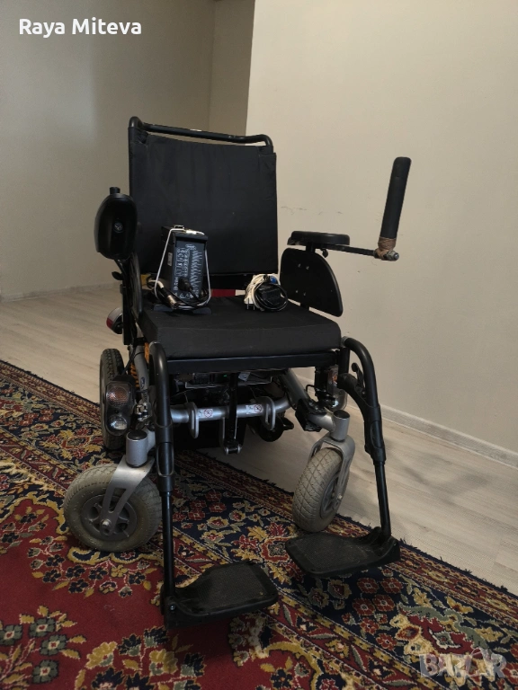 Акумулаторен инвалиден стол Invacare Bora, снимка 1