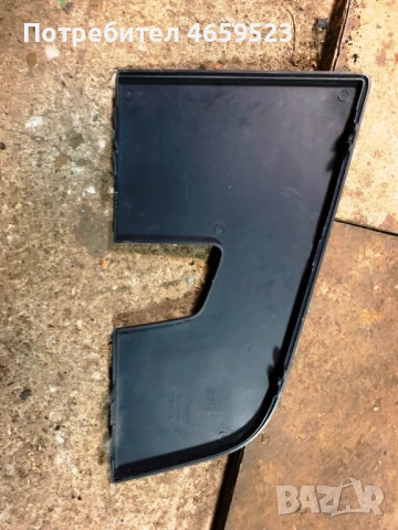 Десен капак на предна решетка на радяторите камион Волво само за 20лв. 82063911 rh, снимка 2 - Части - 52543935