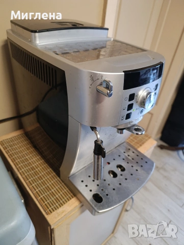 Кафе автомат Delonghi manifica S, снимка 3 - Кафемашини - 53208449