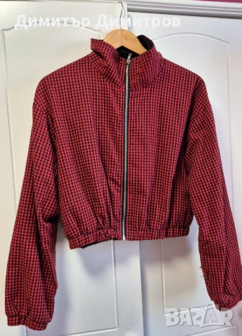 Късо дамско яке 