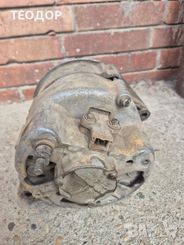 Динамо К-701, снимка 2 - Части - 53665434