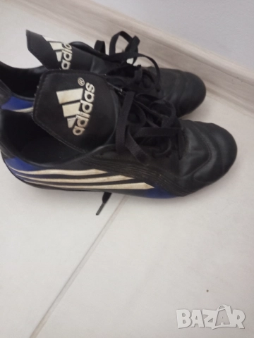 Футболни бутонки Адидас номер 37 1/3, снимка 3 - Футбол - 51438409