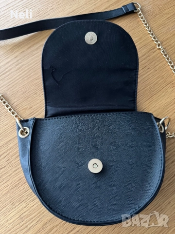 Две  парти чантички, снимка 7 - Чанти - 22321580