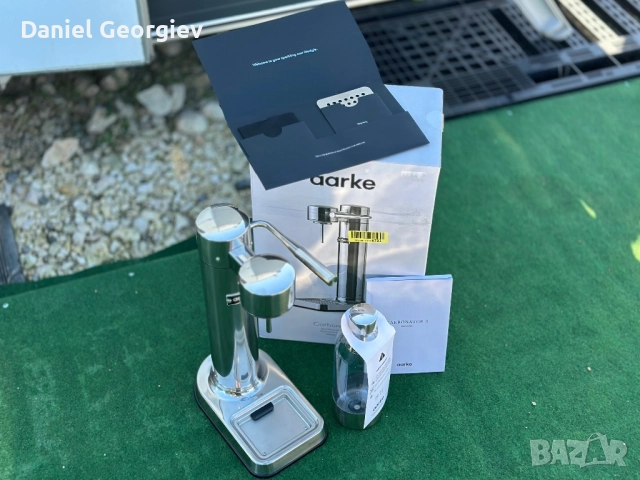 ЧИСТО НОВА Aarke Carbonator 3 машина за газиране на вода Карбонатор, снимка 2 - Сокоизстисквачки и цитрус преси - 52539353