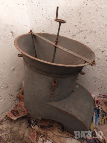 Фуражомелка с монофазен ел. двигател Елма Троян 2,2 kW, 2800 оборота, 24 кг. 