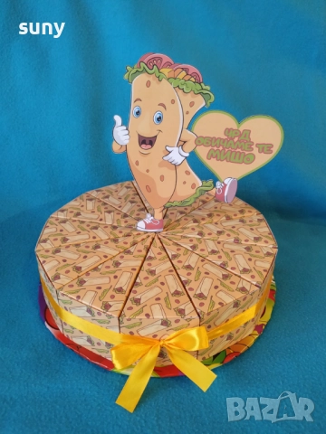 Картонена торта дюнер