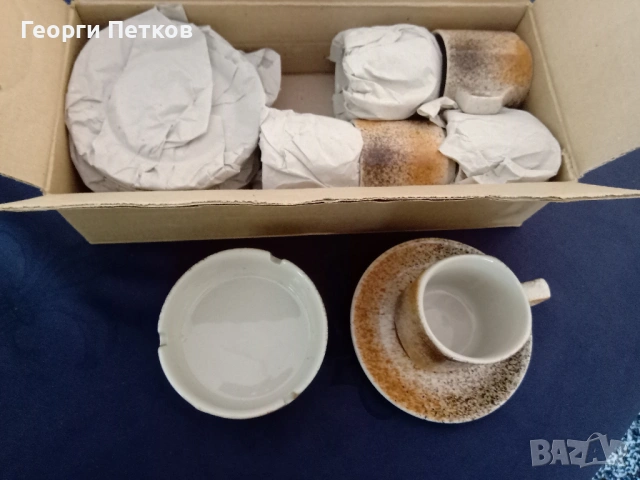 Сервиз за кафе, снимка 2 - Сервизи - 53796525