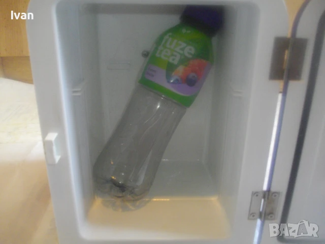 Немски мини хладилник функции изстудяване/затопляне работи на 12V и на 220V Почти нов отличен, снимка 13 - Хладилници - 51310616