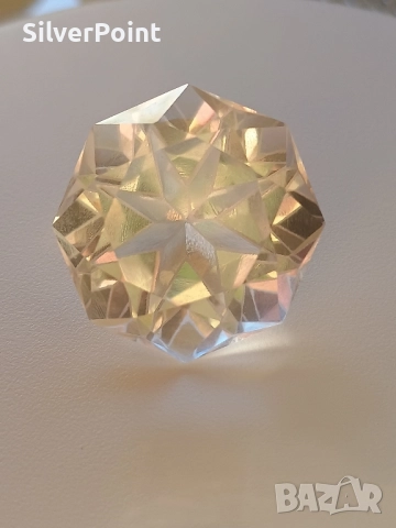 Кварц огромен 