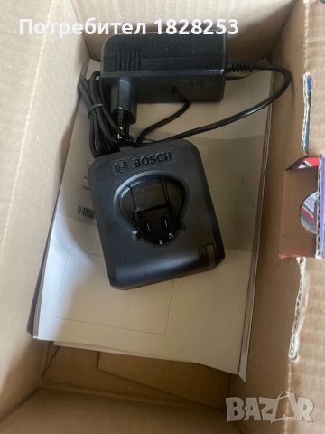 Bosch зарядно устройство 12v-40 , снимка 2 - Други инструменти - 46346161