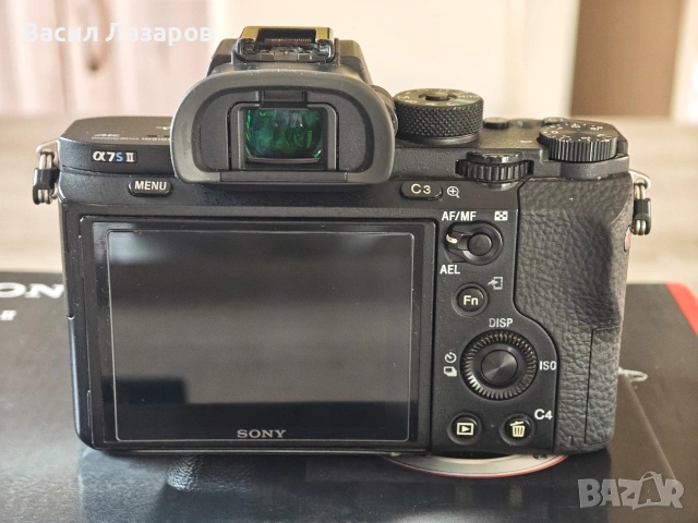 Фото апарат SONY A7S2 с две батерии зарядно и още аксесоари , снимка 3 - Фотоапарати - 54037589