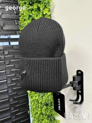 Зимна шапка Prada - нова, снимка 7 - Шапки - 52376592