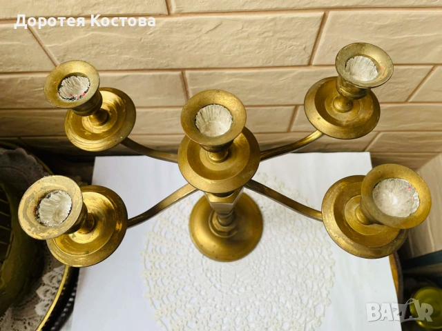 Красив месингов свещник от Англия за 5 свещи, снимка 3 - Антикварни и старинни предмети - 53422522