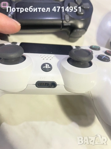 Оригинален джойстик за Ps 4 Pro бял и черен!, снимка 6 - Аксесоари - 53215792