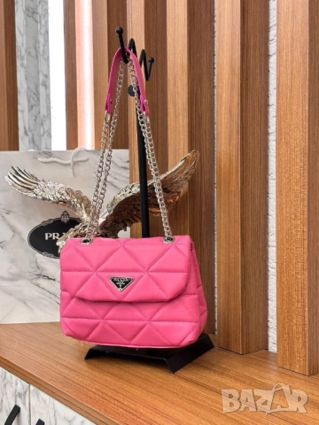чанти prada , снимка 9 - Чанти - 51436369