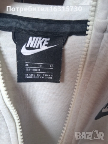 Дамско горнище Nike, снимка 3 - Спортни екипи - 54244483