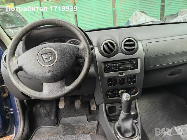 Dacia Duster 1.6 i Газ/Клима, снимка 17 - Автомобили и джипове - 39703739