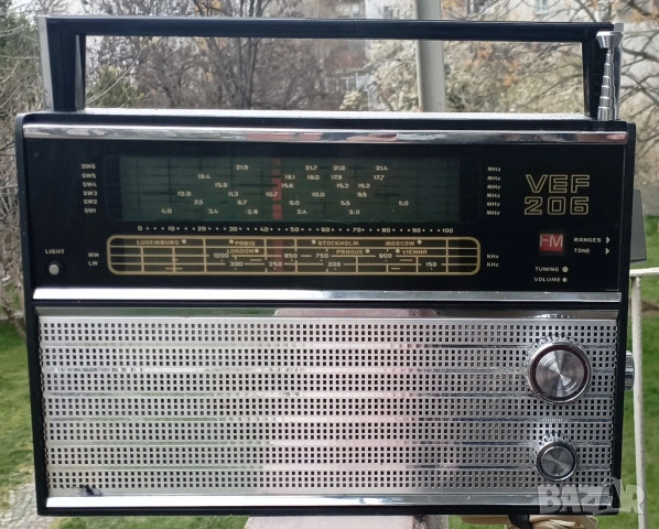 103 🎶 VEF-206 – Ретро радио със съвременно звучене 🎶, снимка 2 - Антикварни и старинни предмети - 54062298