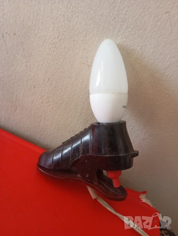 Винтидж настолна лампа 
