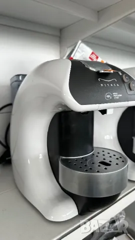 Кафе машина на капсули illy, снимка 2 - Кафемашини - 49735708