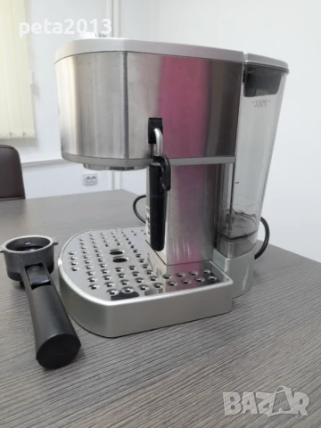 ЕСПРЕСО КАФЕМАШИНА DELONGHI EC330S / 15 BAR, снимка 3 - Кафемашини - 51139576