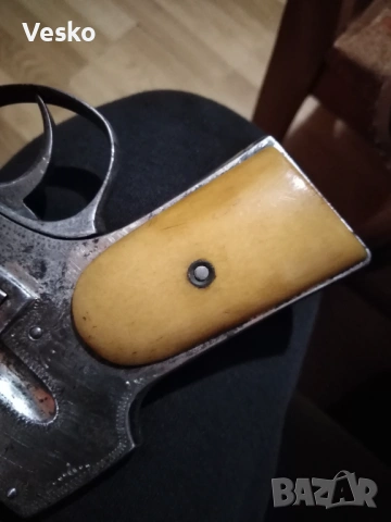 Колекционерски револвер, снимка 5 - Антикварни и старинни предмети - 53636948