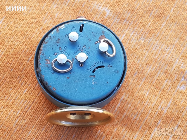 Часовник будилник Слава 3, снимка 3 - Антикварни и старинни предмети - 53771545