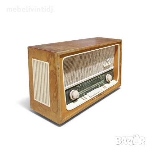 Лампов ретро радиоапарат Grundig 3086, снимка 3 - Антикварни и старинни предмети - 53557368